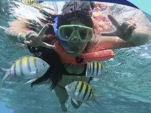 Snorkeling at the Isla Mujeres reef
