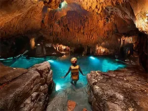 Cenote subterráneo Xplor